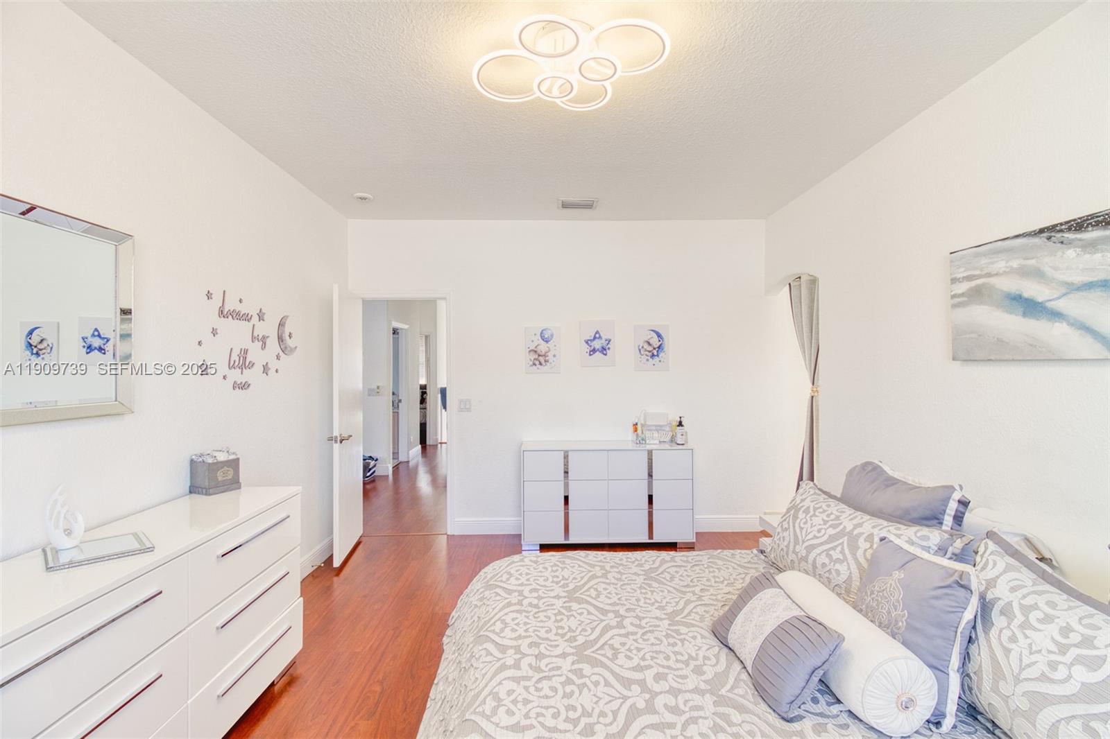 MAPLE RIDGE - Residential