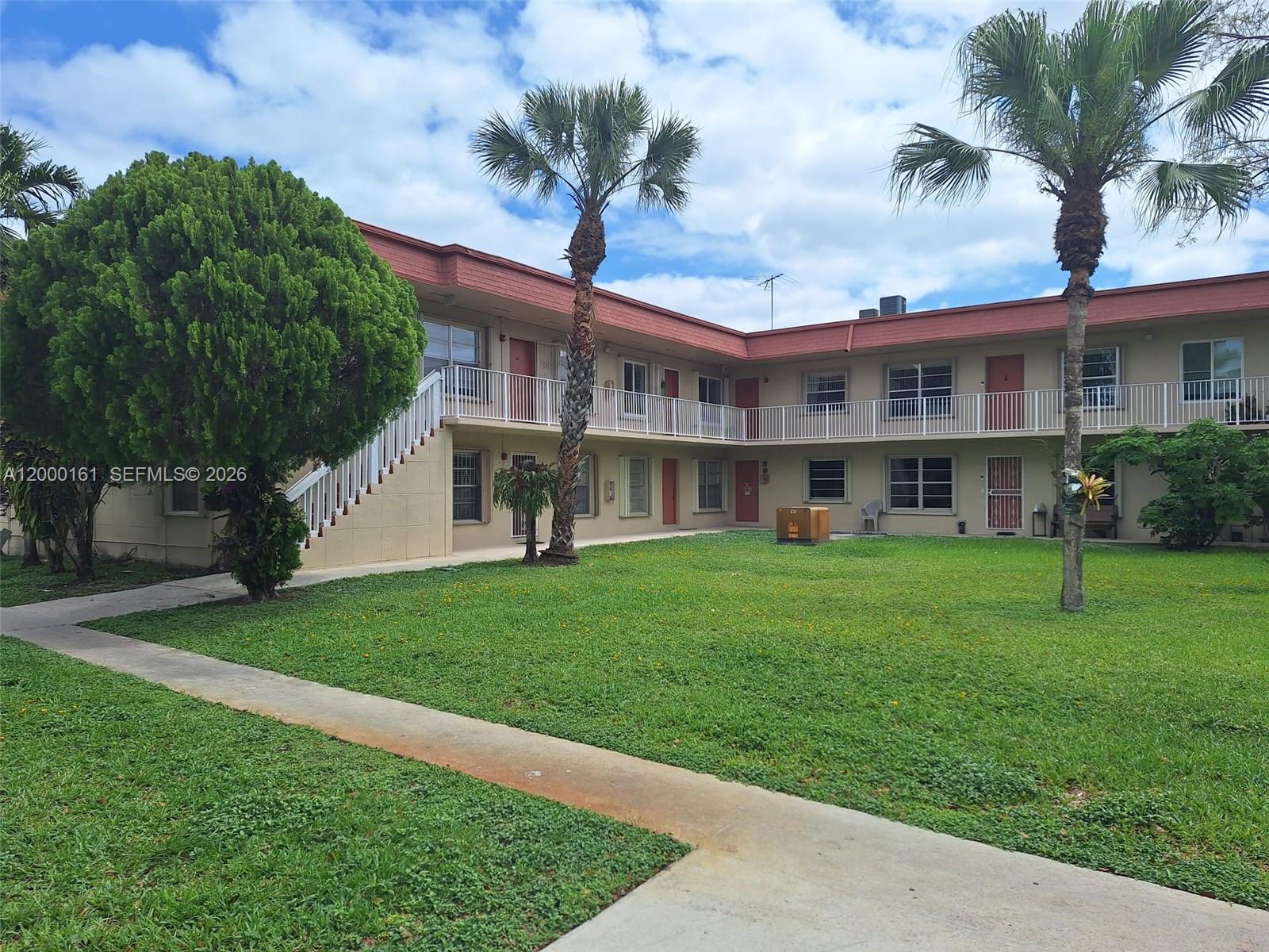 ROYALE GREEN CONDO NO 2 - Residential Lease