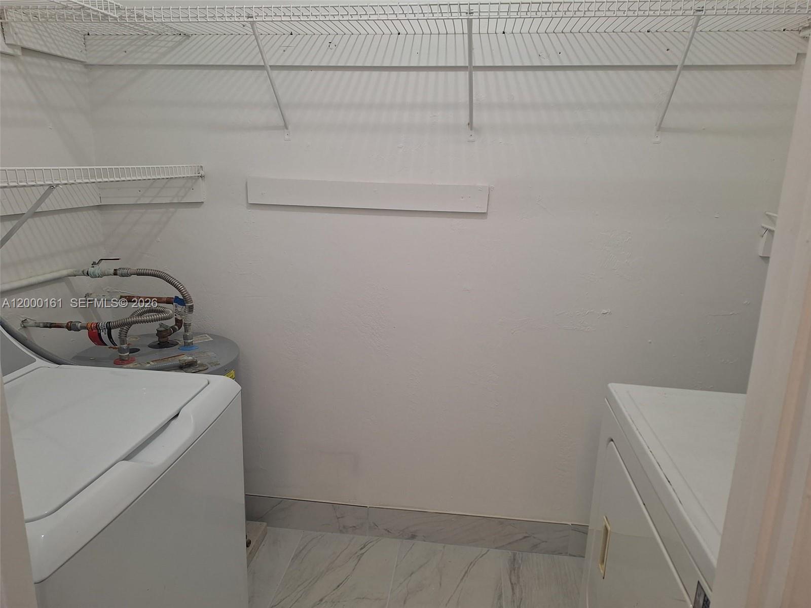 ROYALE GREEN CONDO NO 2 - Residential Lease