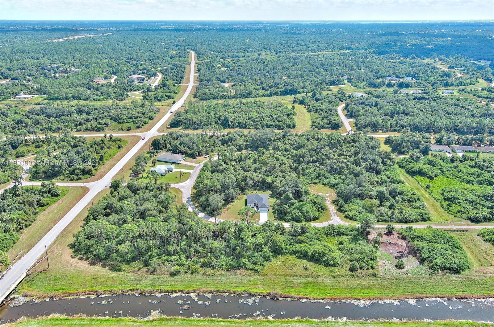 PORT CHARLOTTE - Land