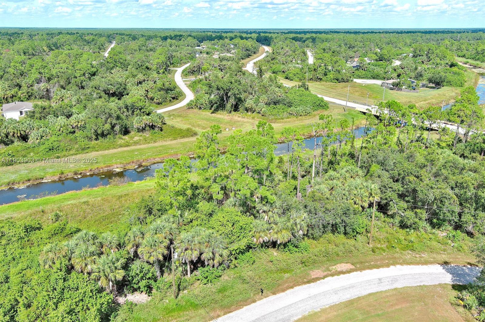 PORT CHARLOTTE - Land