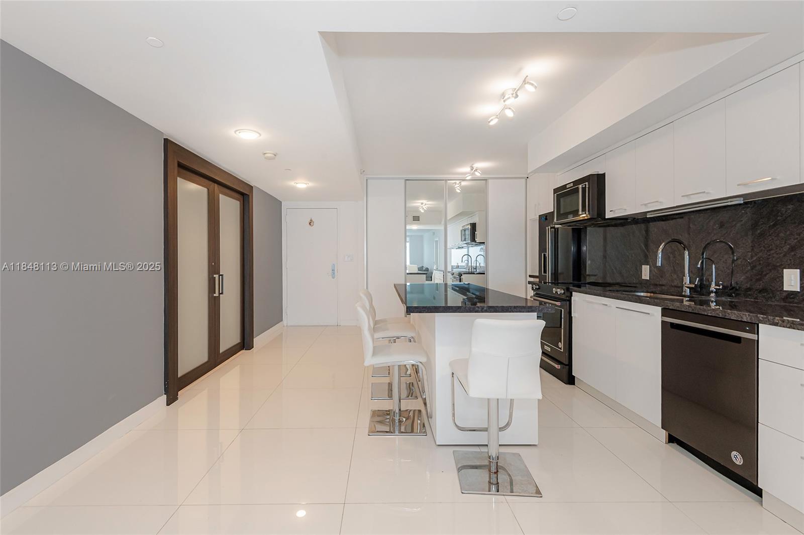 BEACH CLUB CONDO - Residential