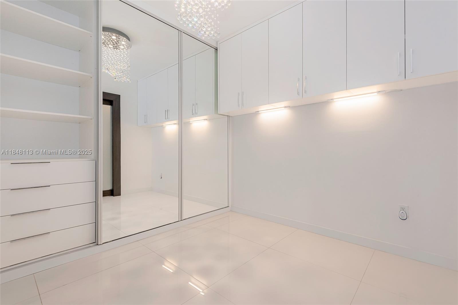 BEACH CLUB CONDO - Residential