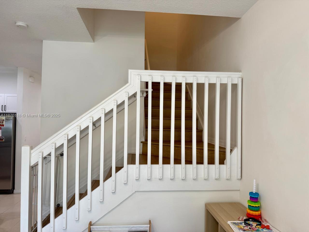 CHAMPION LAKES - Residential