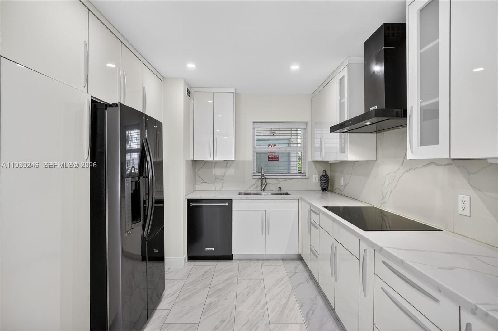 GOLDEN BAY TOWERS CO-OP - Residential