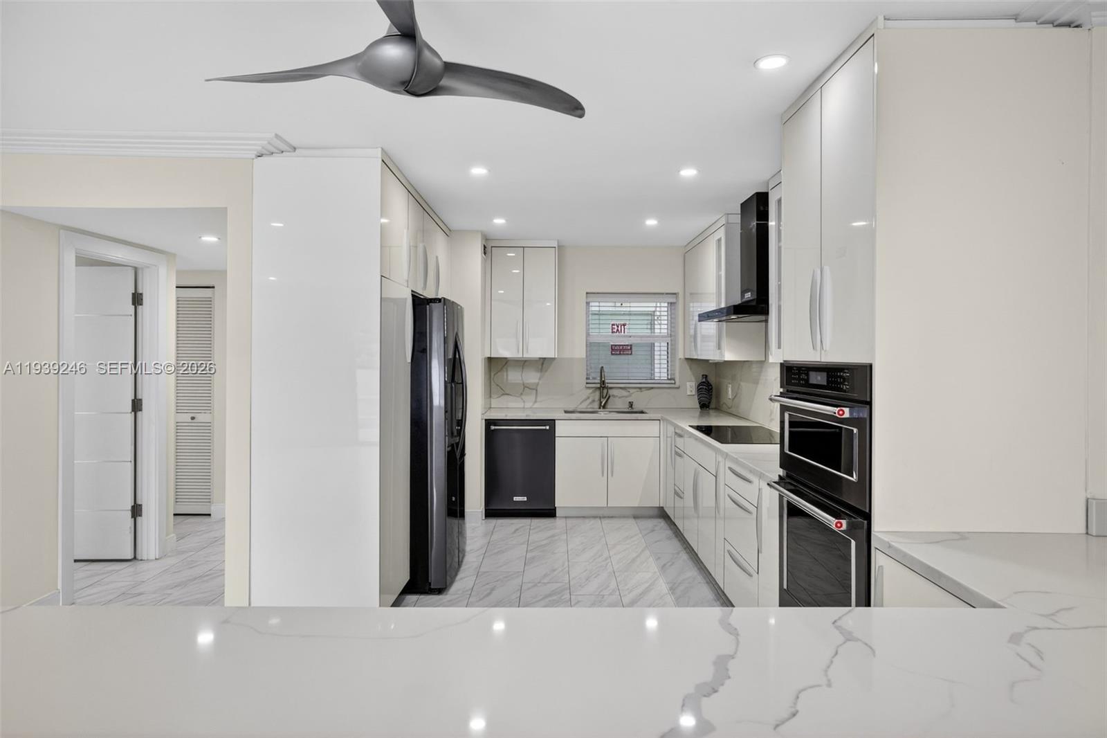 GOLDEN BAY TOWERS CO-OP - Residential