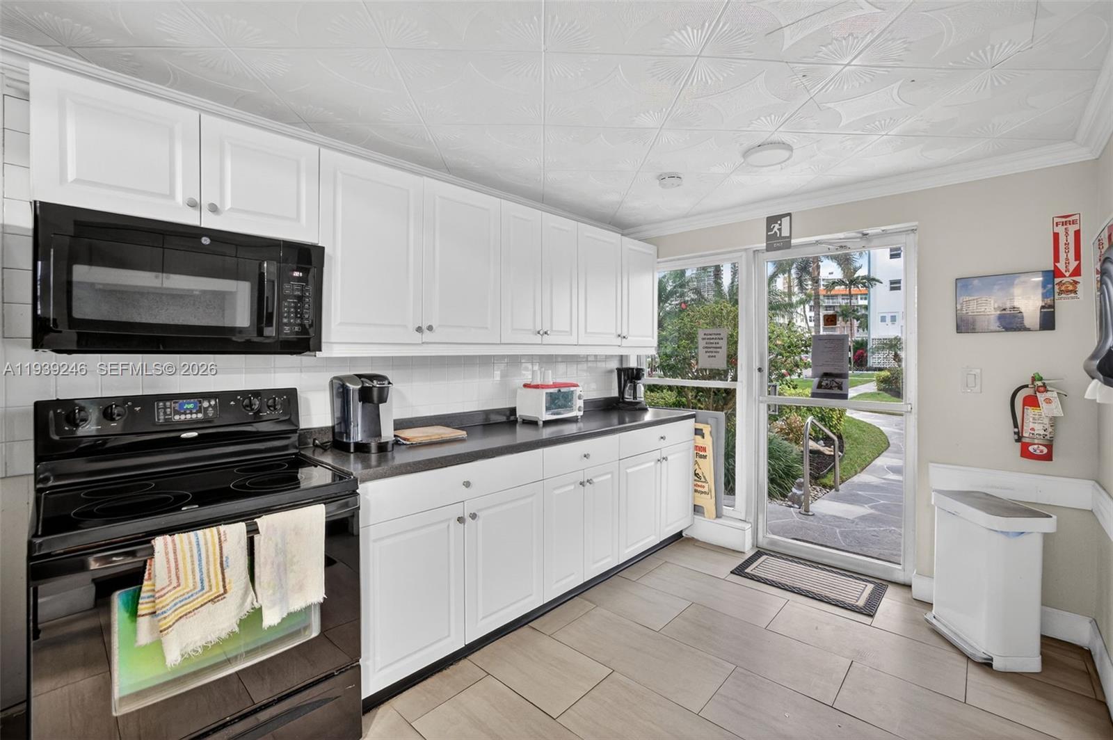 GOLDEN BAY TOWERS CO-OP - Residential