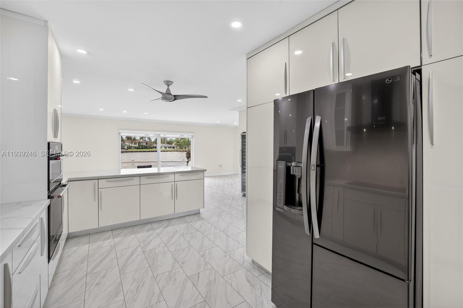 GOLDEN BAY TOWERS CO-OP - Residential