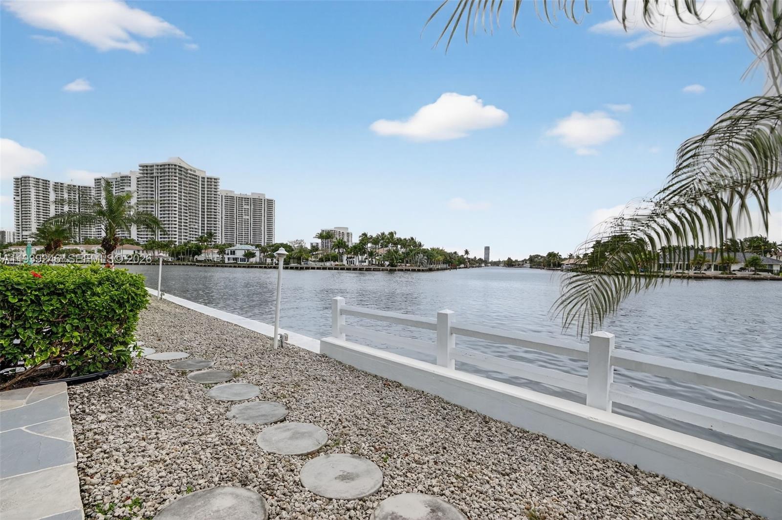 GOLDEN BAY TOWERS CO-OP - Residential