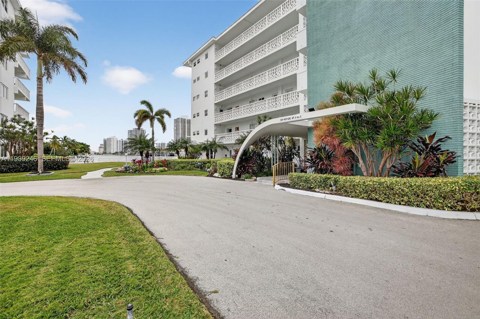 GOLDEN BAY TOWERS CO-OP - Residential