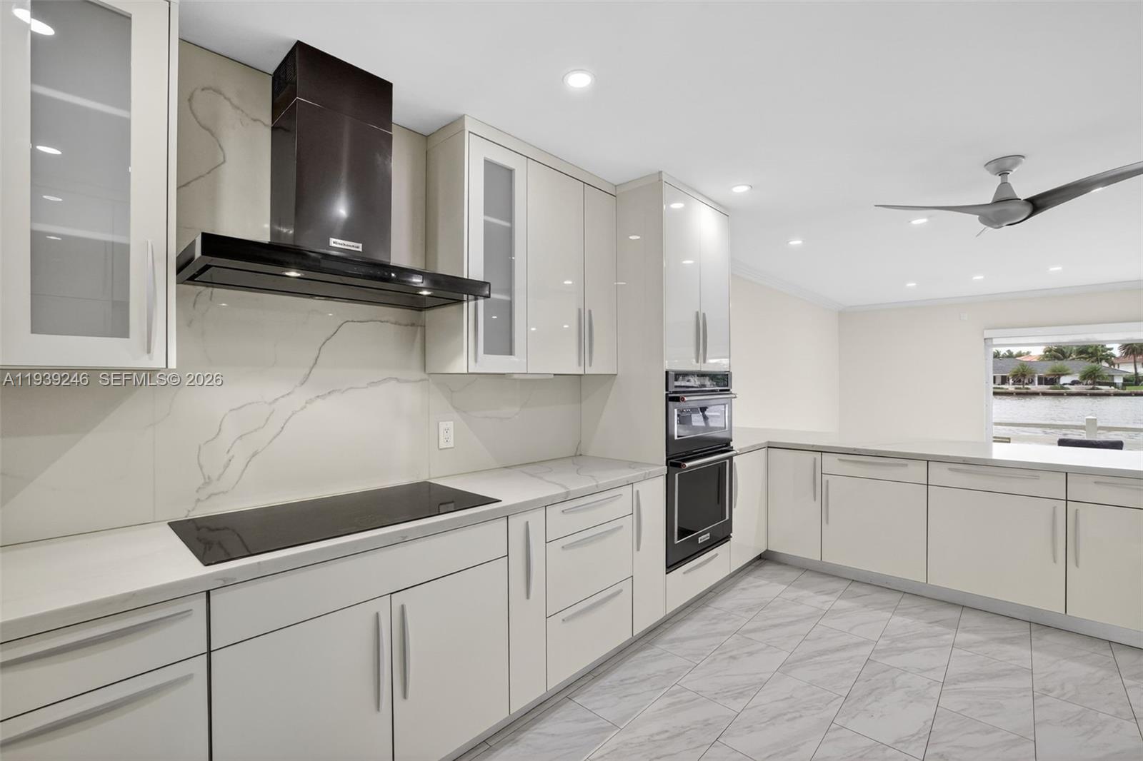 GOLDEN BAY TOWERS CO-OP - Residential