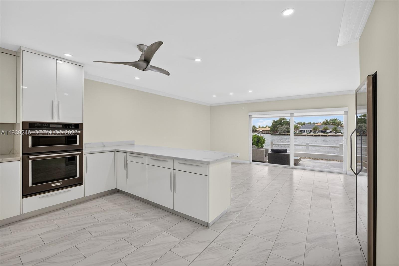 GOLDEN BAY TOWERS CO-OP - Residential