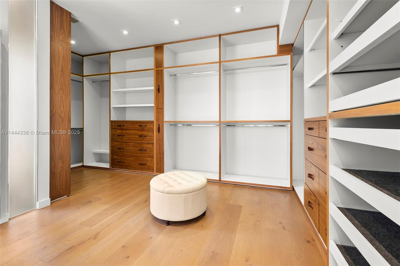 HIGH PINES REV PLAT OF 2N - Residential