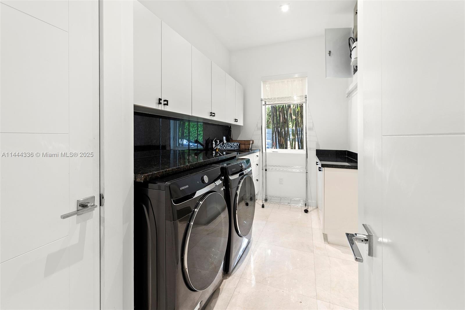 HIGH PINES REV PLAT OF 2N - Residential