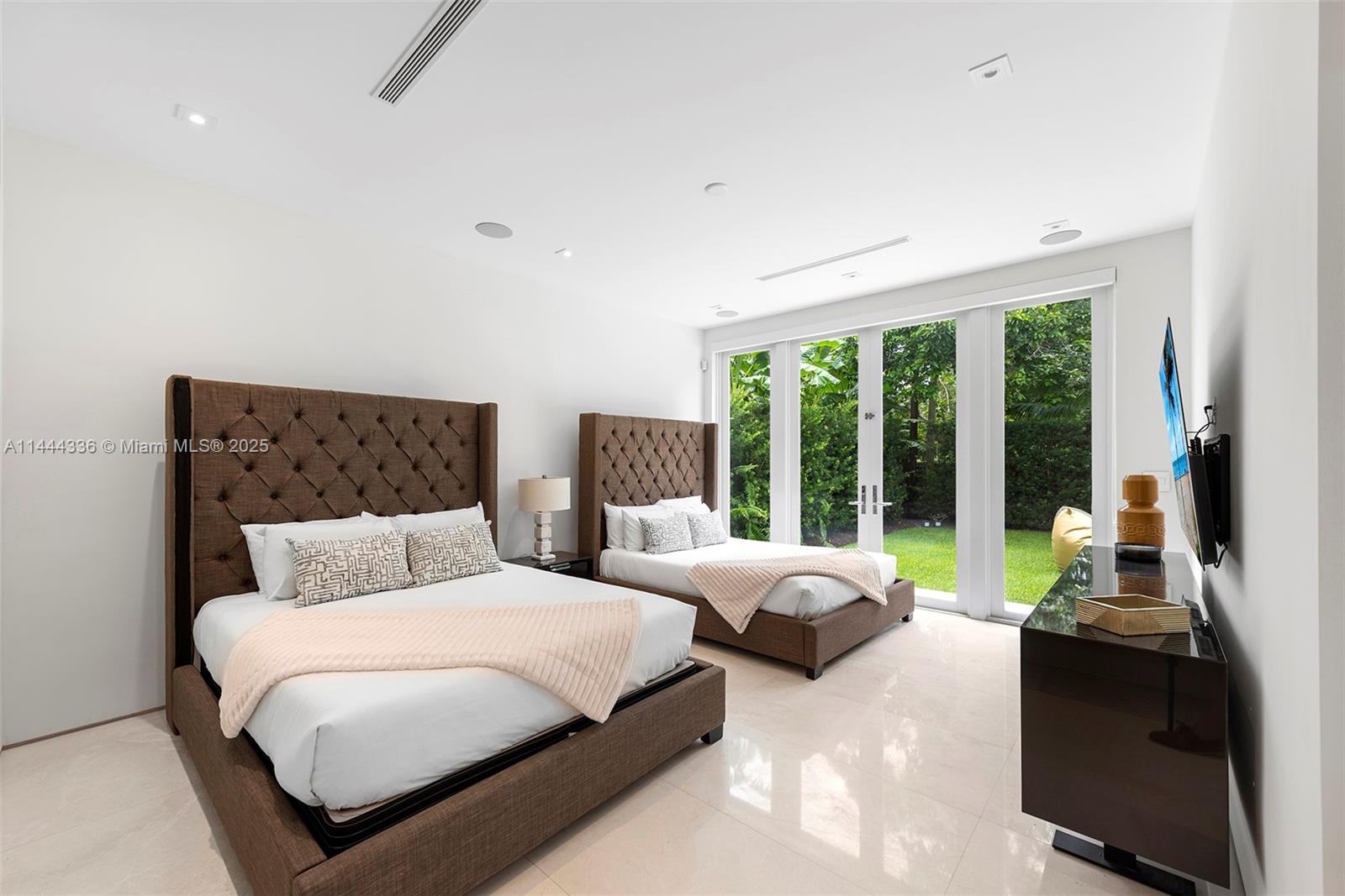 HIGH PINES REV PLAT OF 2N - Residential