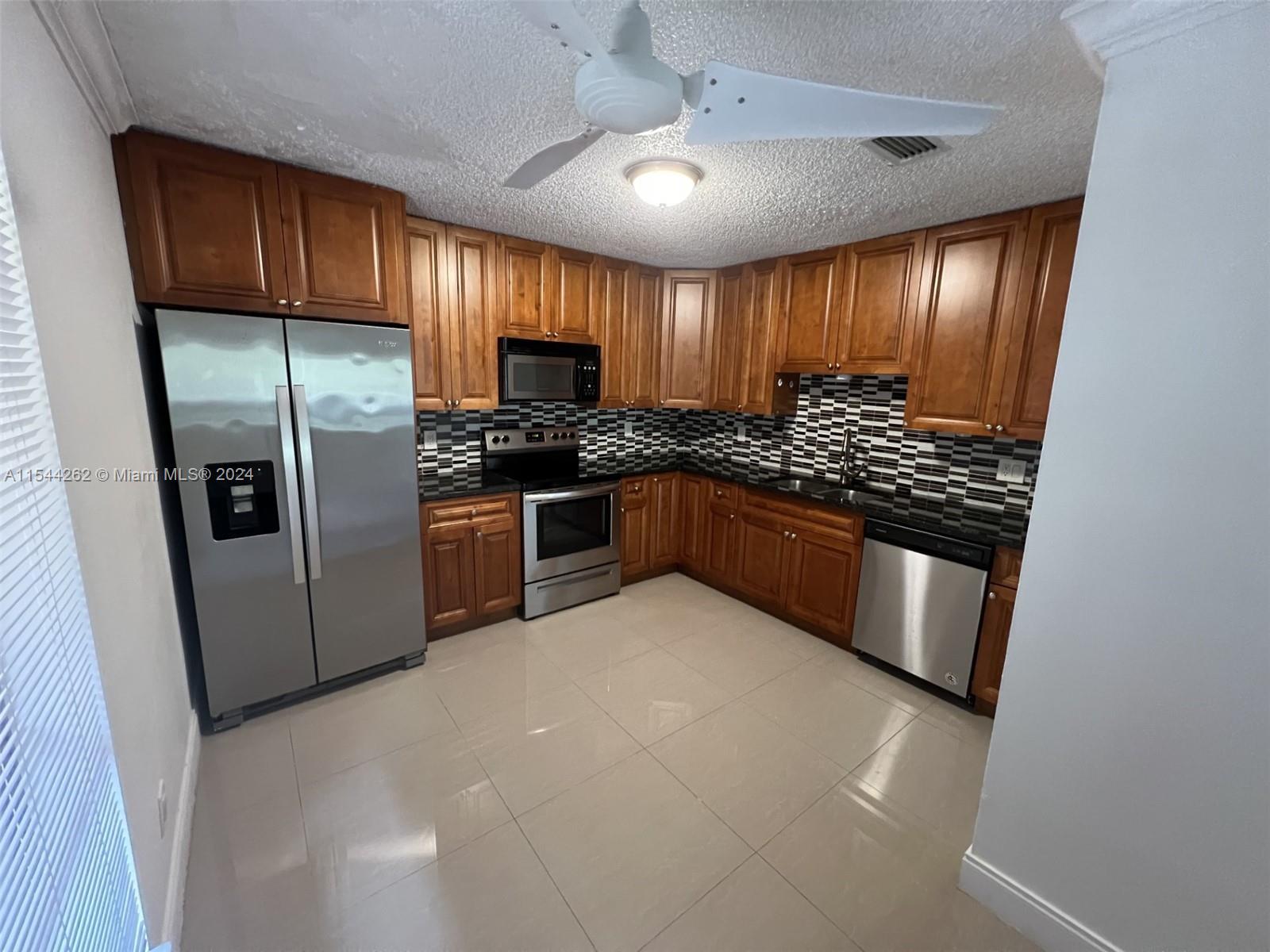 BOCA RIDGE CONDO - Residential Lease