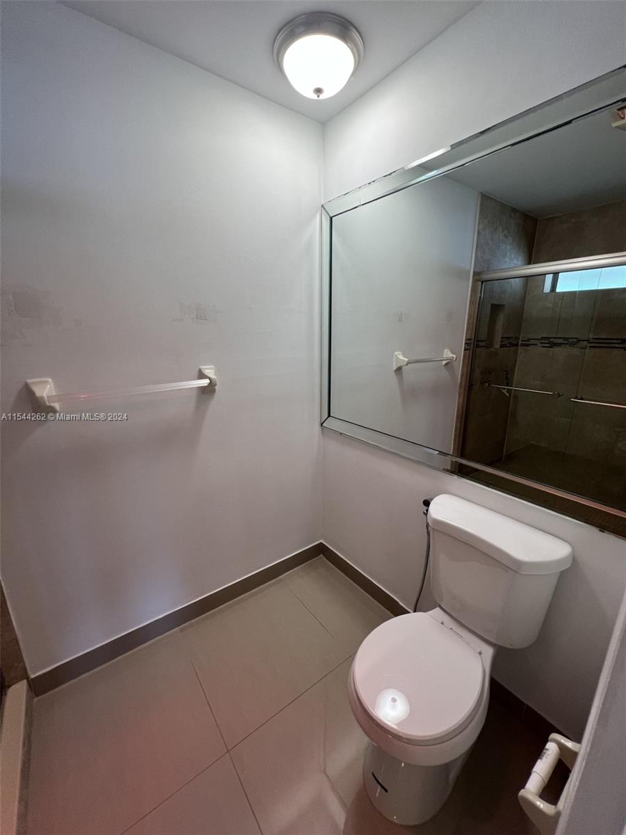 BOCA RIDGE CONDO - Residential Lease