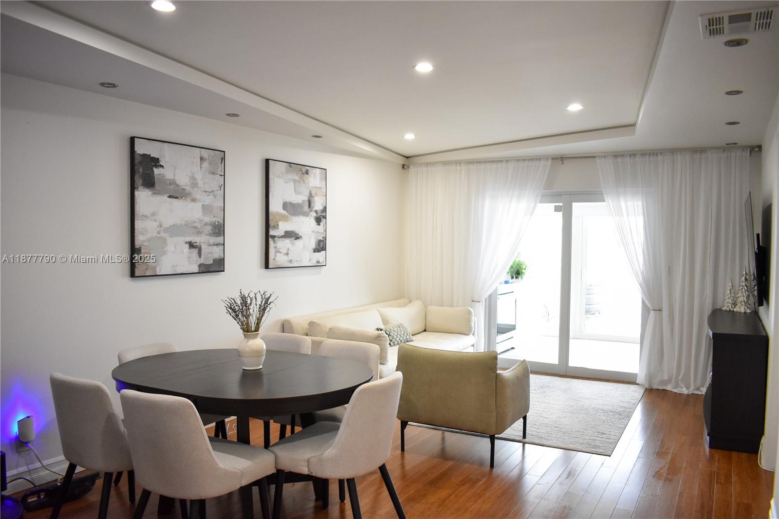 LA BEAU ACRES FIRST UNIT - Residential