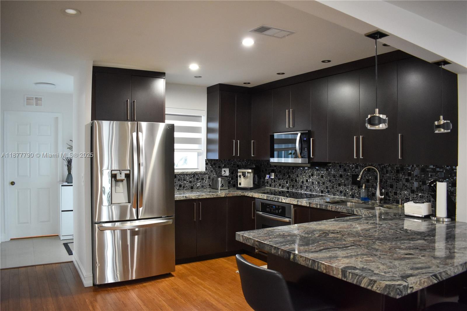 LA BEAU ACRES FIRST UNIT - Residential