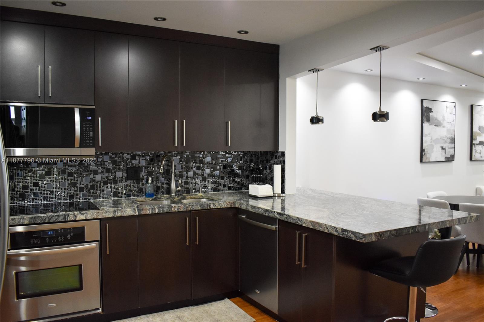 LA BEAU ACRES FIRST UNIT - Residential