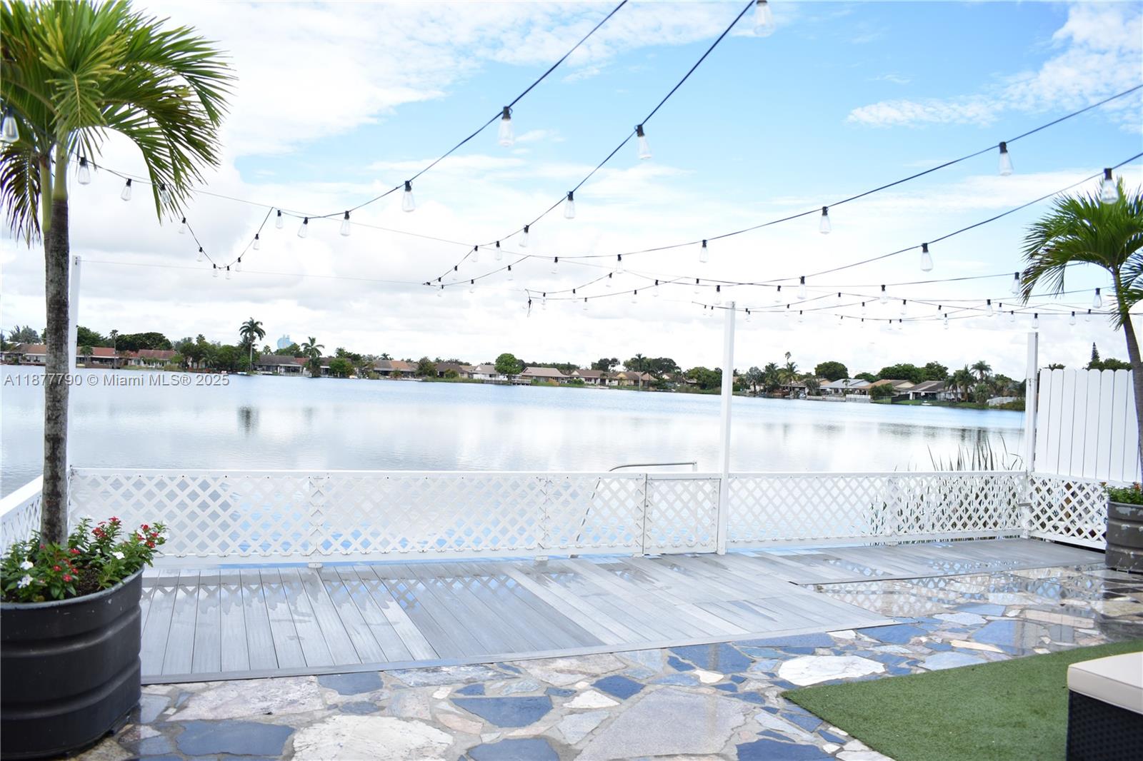 LA BEAU ACRES FIRST UNIT - Residential