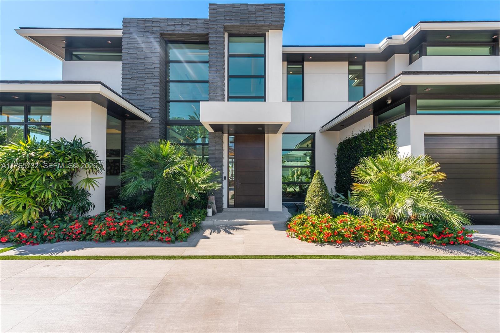 ISLA BAHIA - Residential