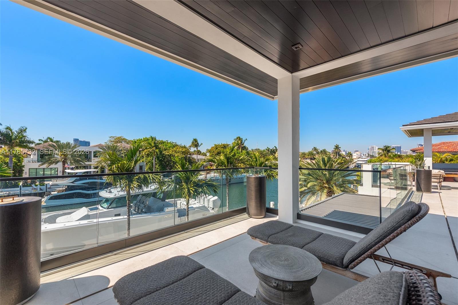 ISLA BAHIA - Residential