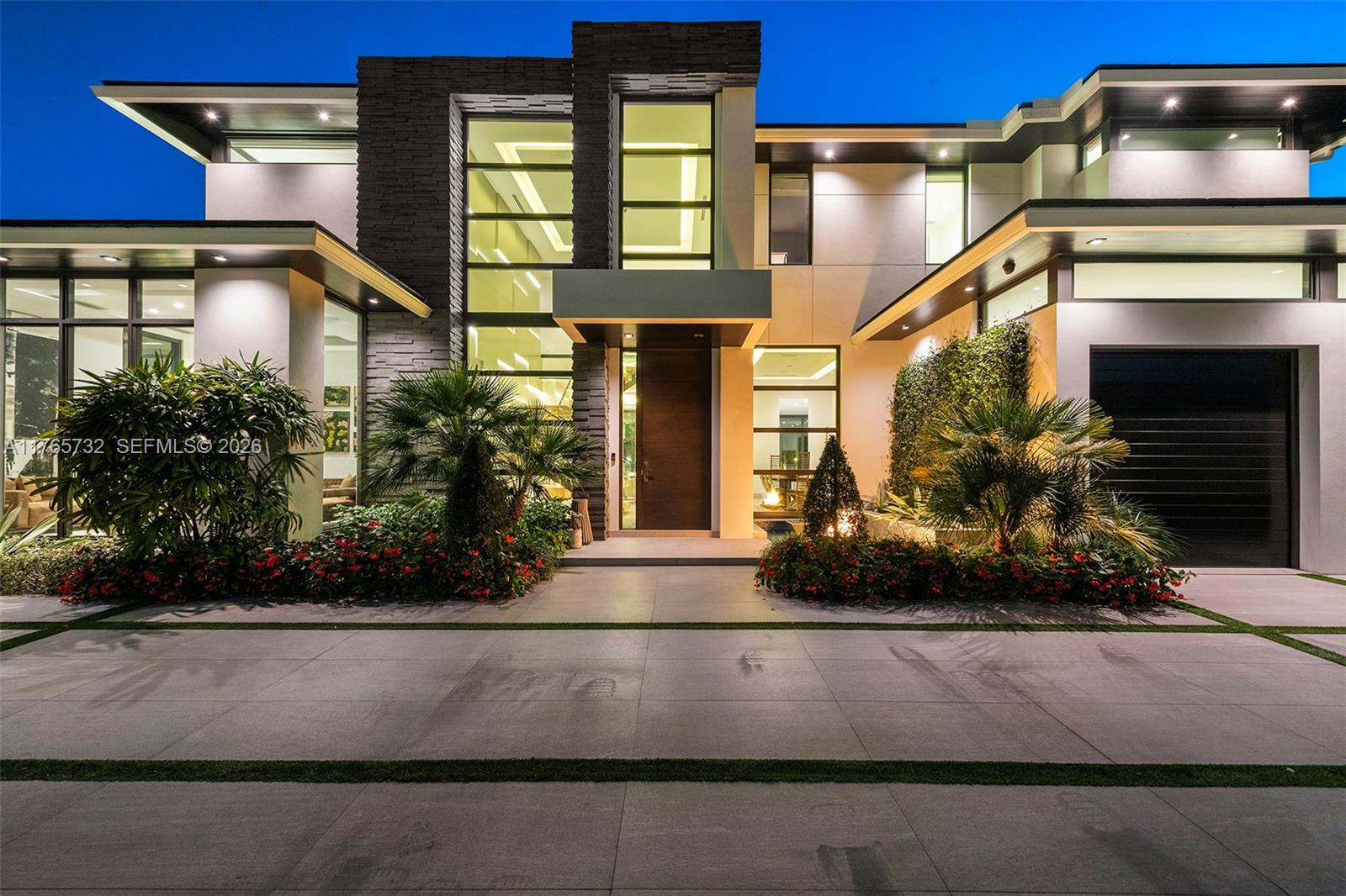 ISLA BAHIA - Residential