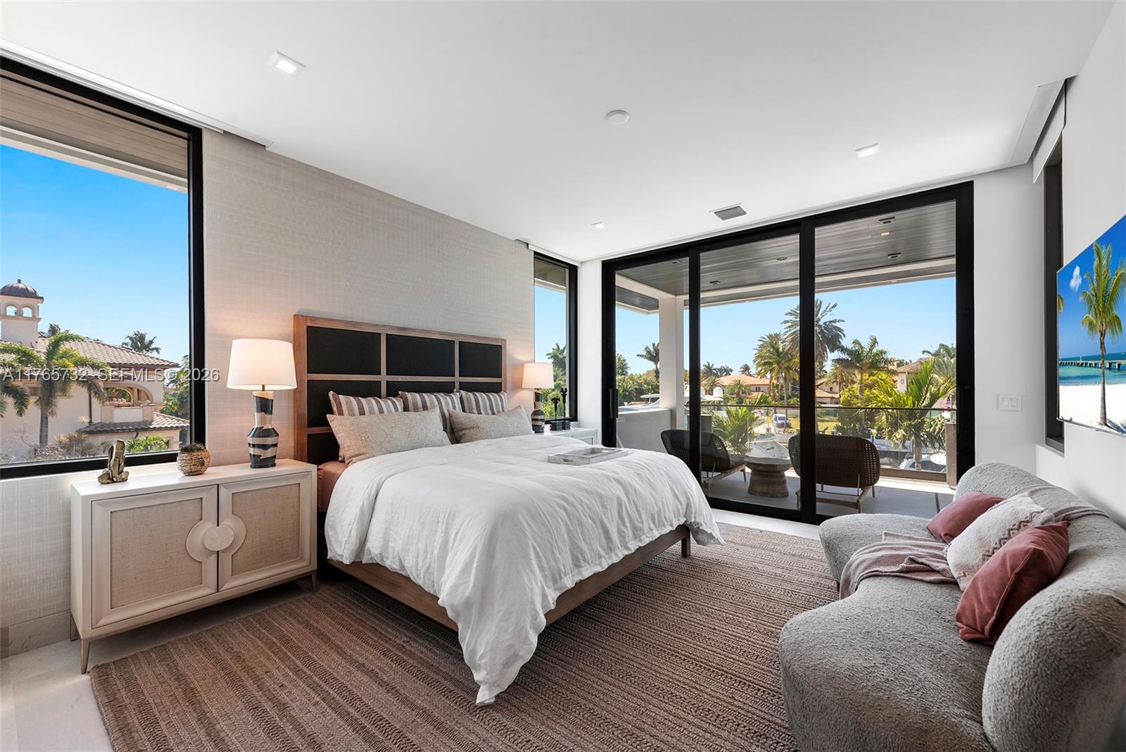 ISLA BAHIA - Residential