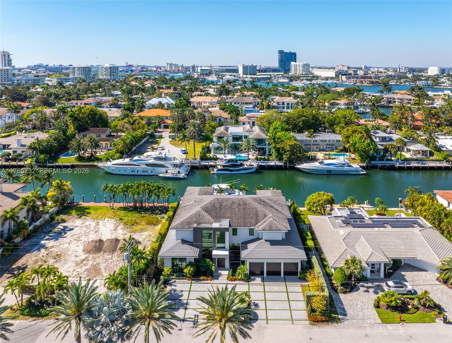 ISLA BAHIA - Residential