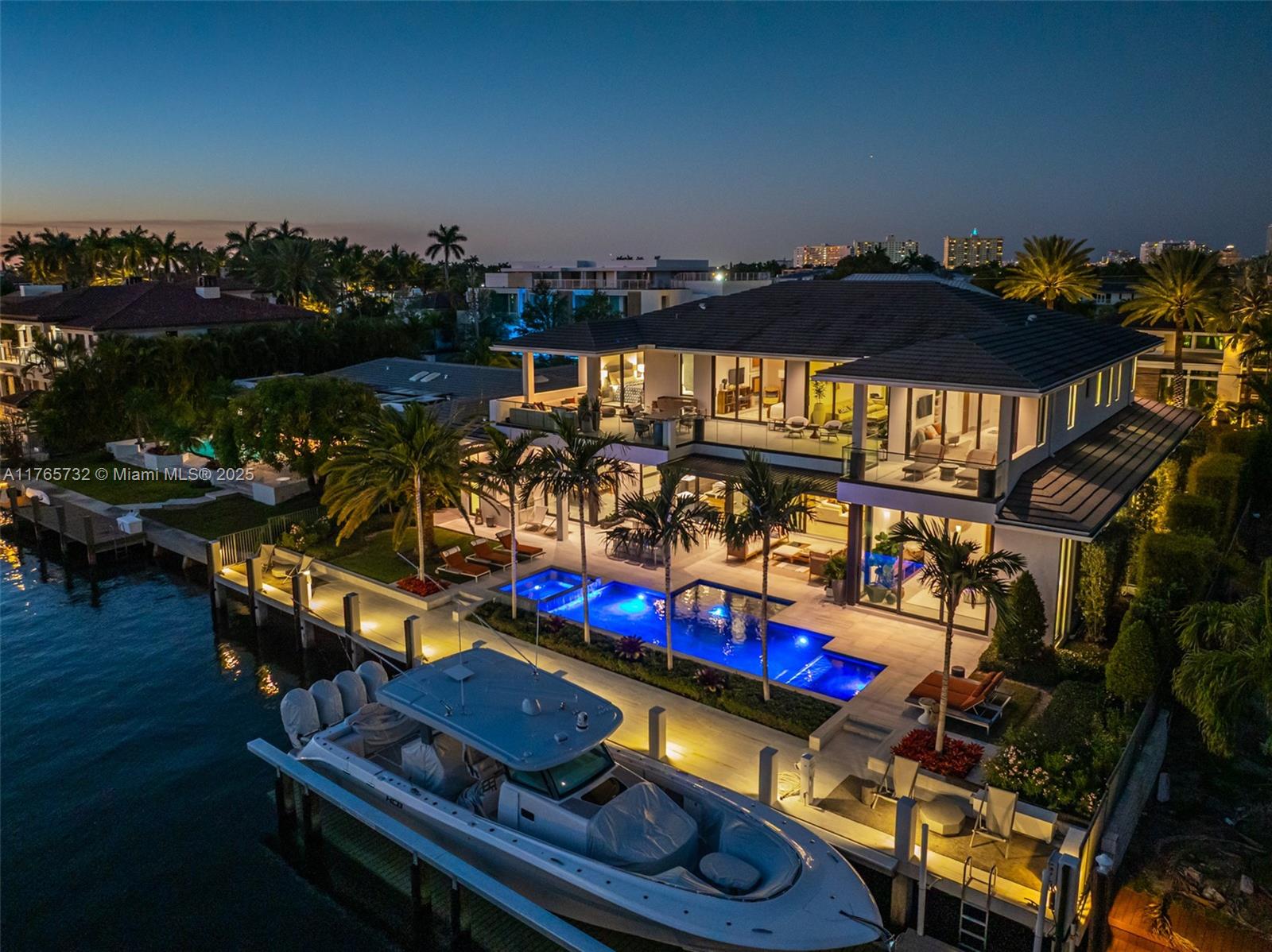ISLA BAHIA - Residential