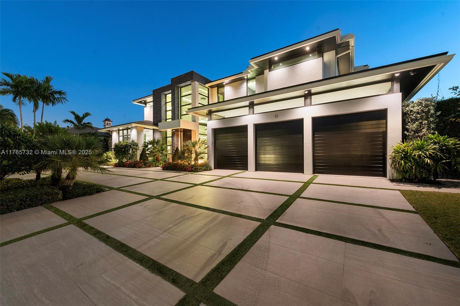 ISLA BAHIA - Residential