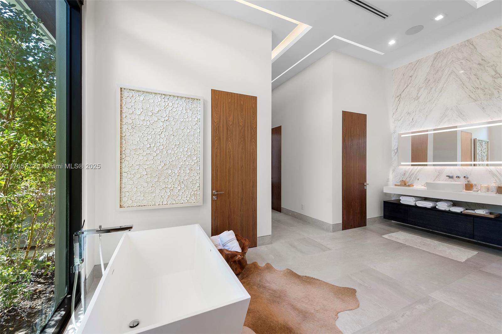 ISLA BAHIA - Residential