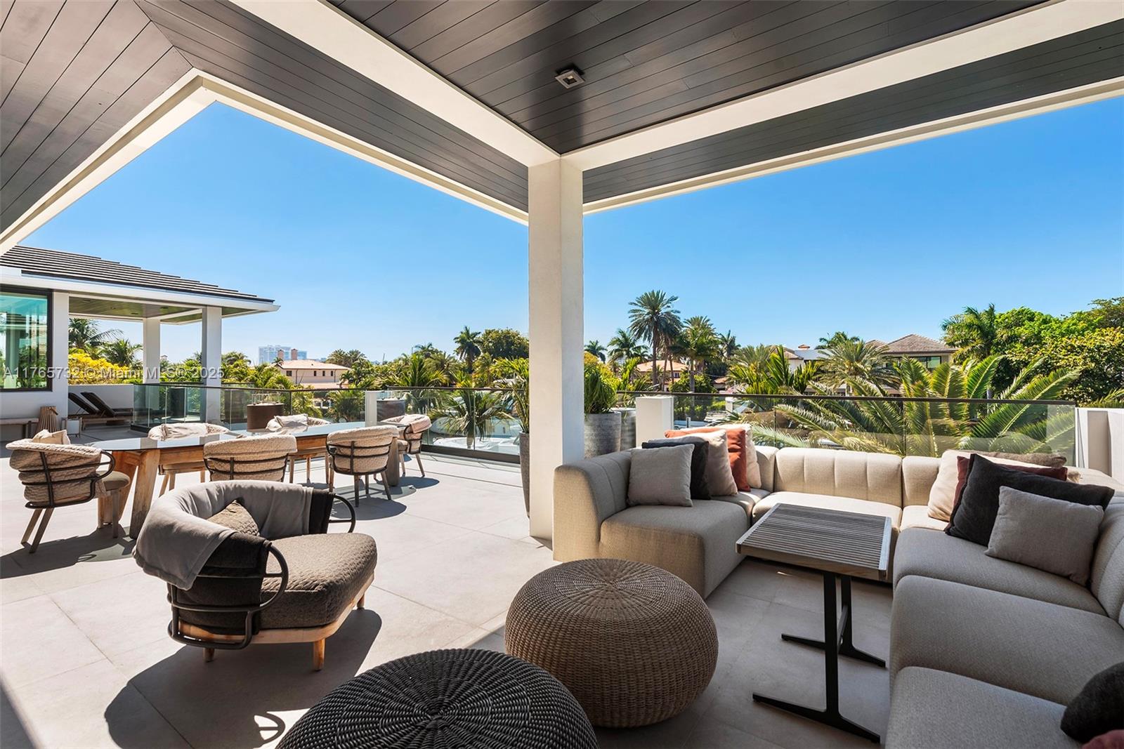 ISLA BAHIA - Residential