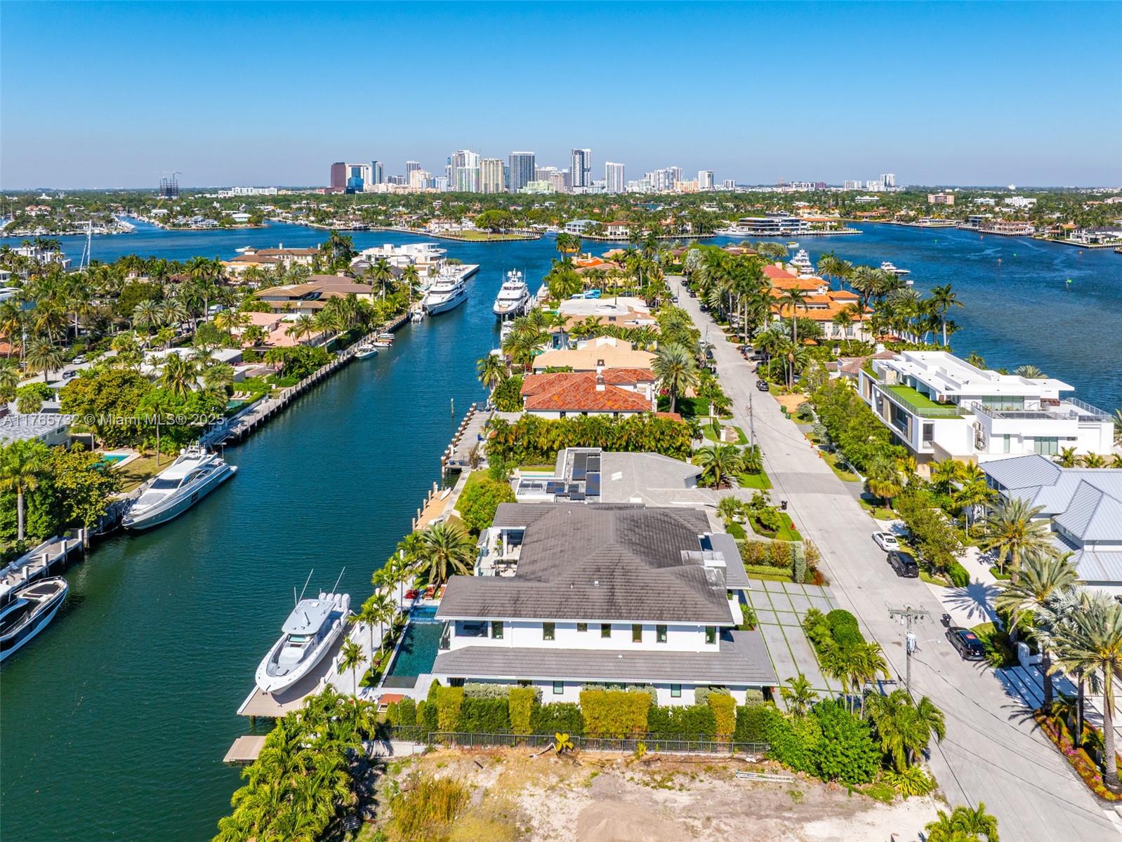 ISLA BAHIA - Residential