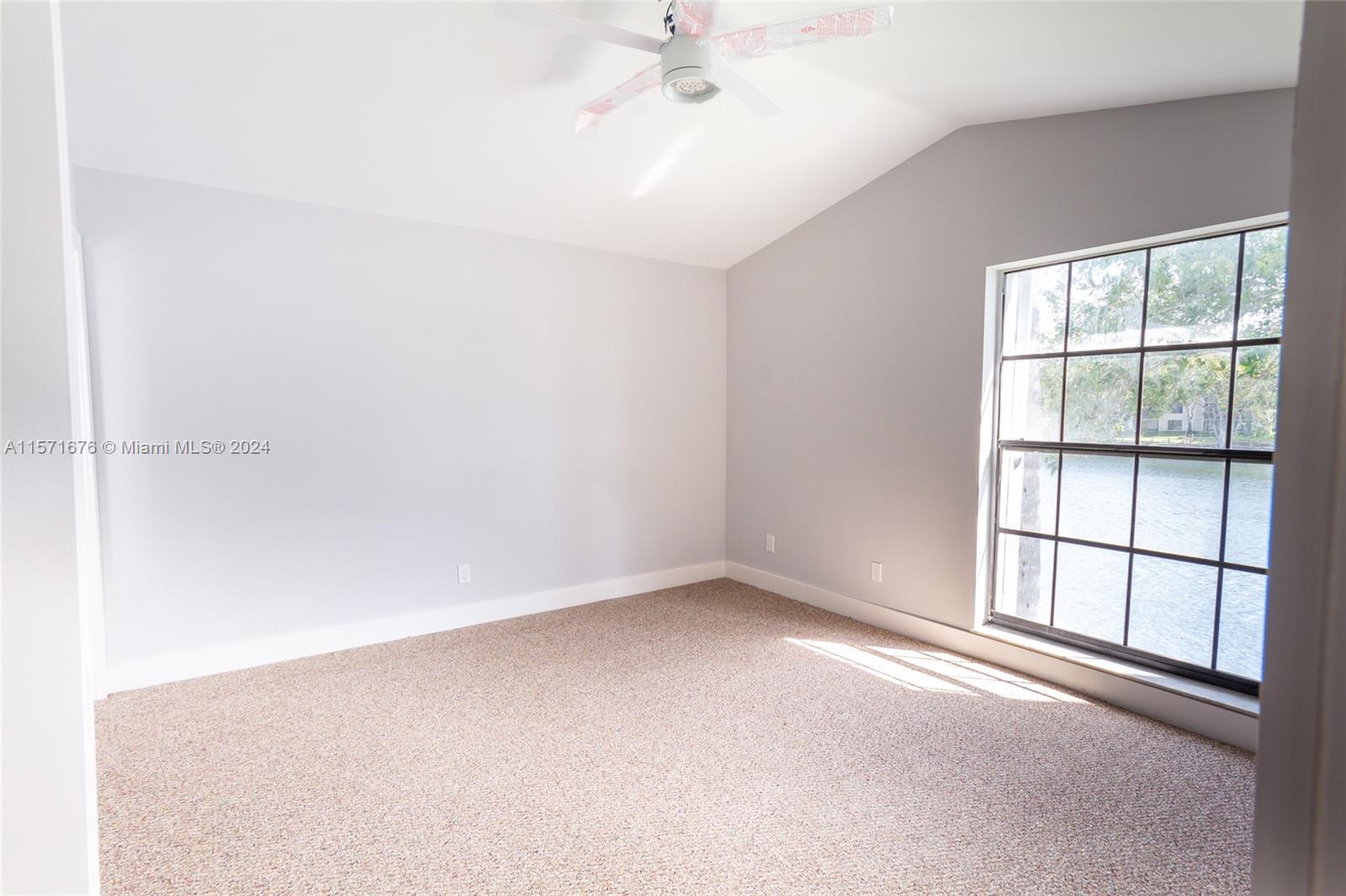 PEMBROKE LAKES SEC EIGHT - Residential Lease