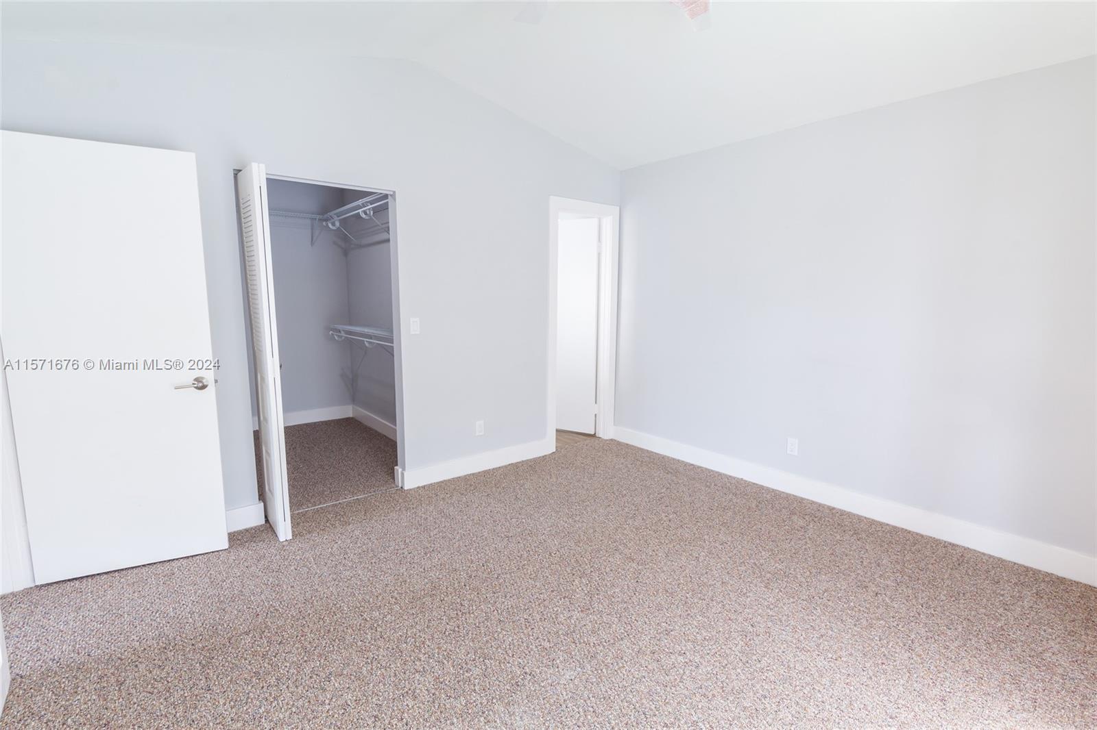 PEMBROKE LAKES SEC EIGHT - Residential Lease
