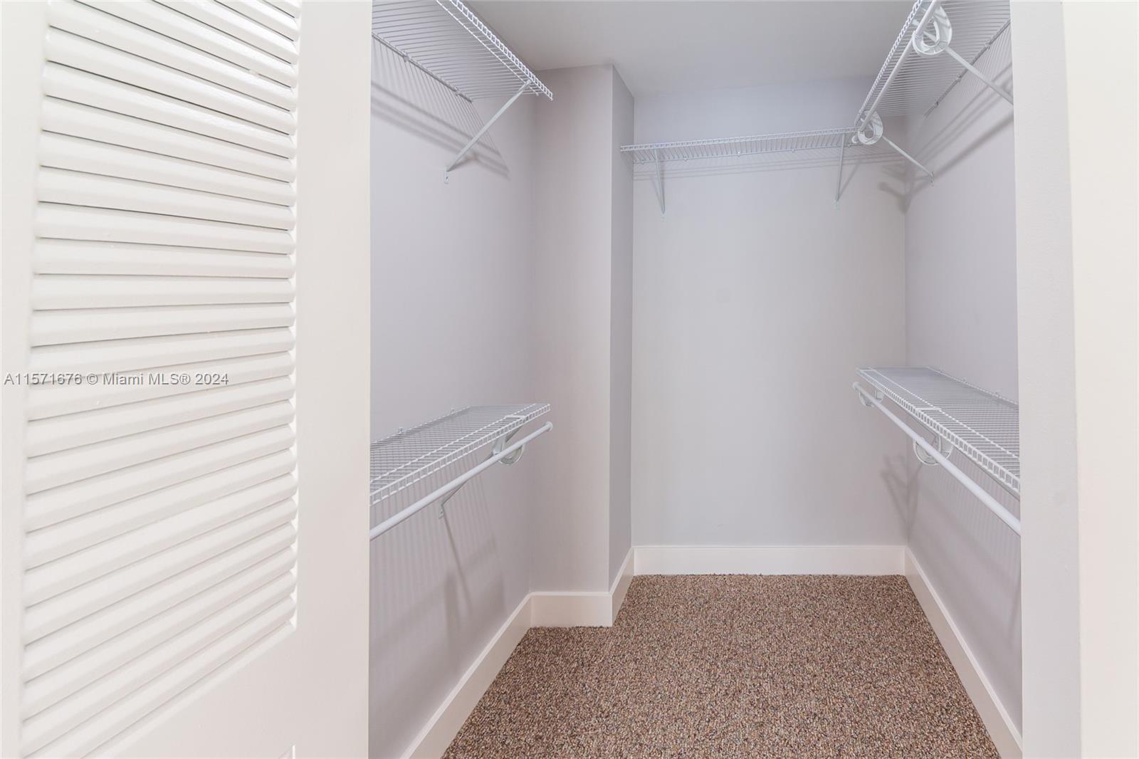 PEMBROKE LAKES SEC EIGHT - Residential Lease