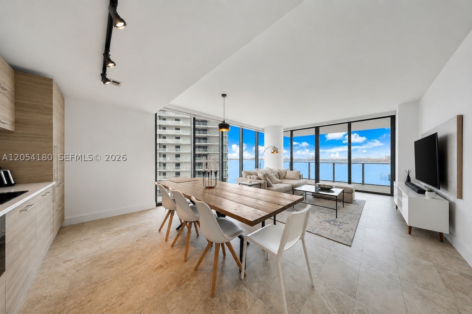650 NE 32nd St 1507, Miami FL 33137