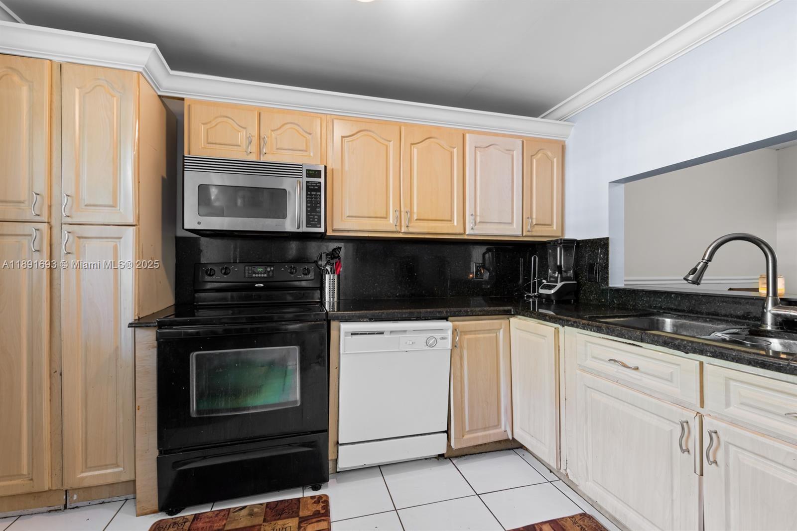 THE GARDENS OF SABAL PALM - Residential