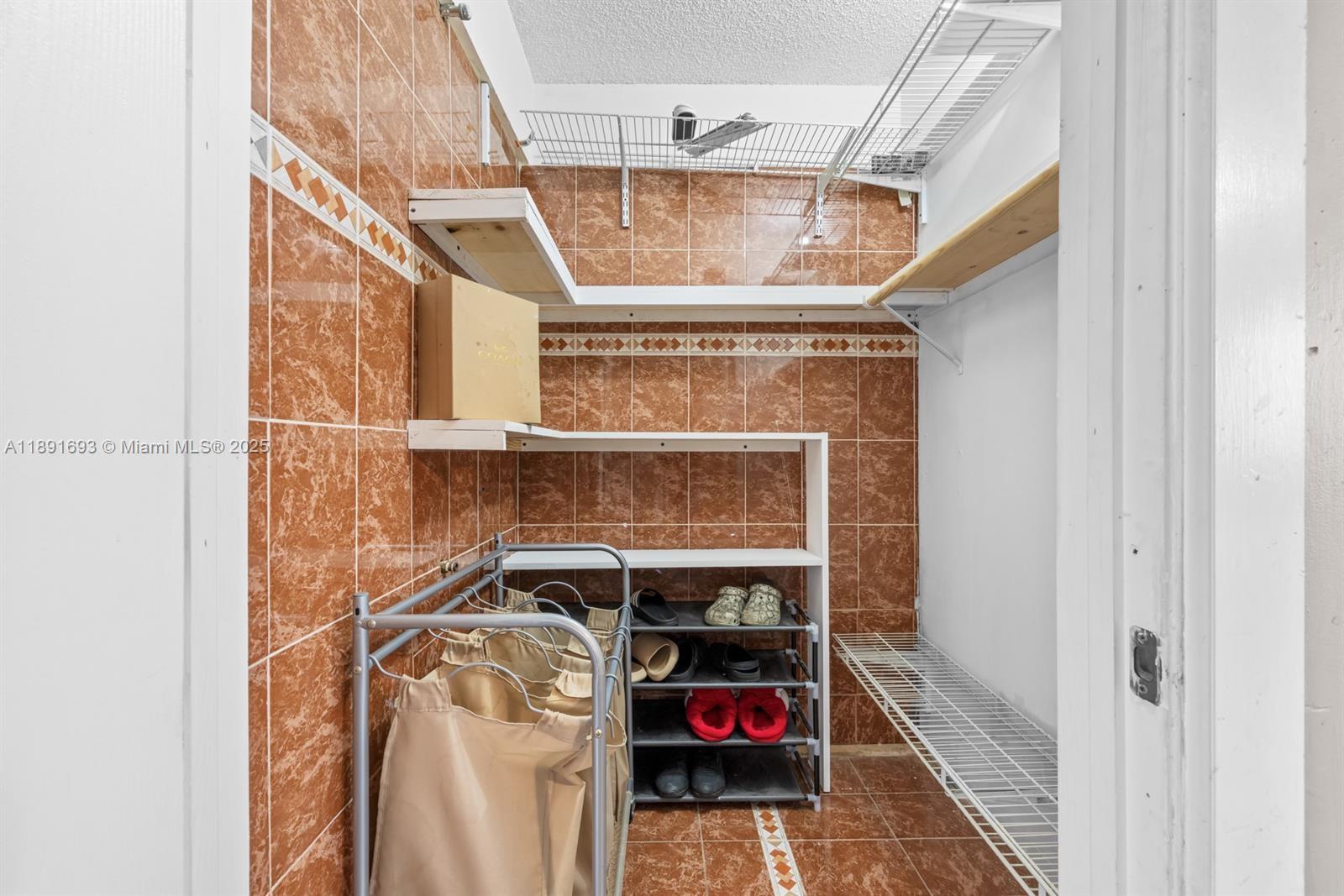 THE GARDENS OF SABAL PALM - Residential