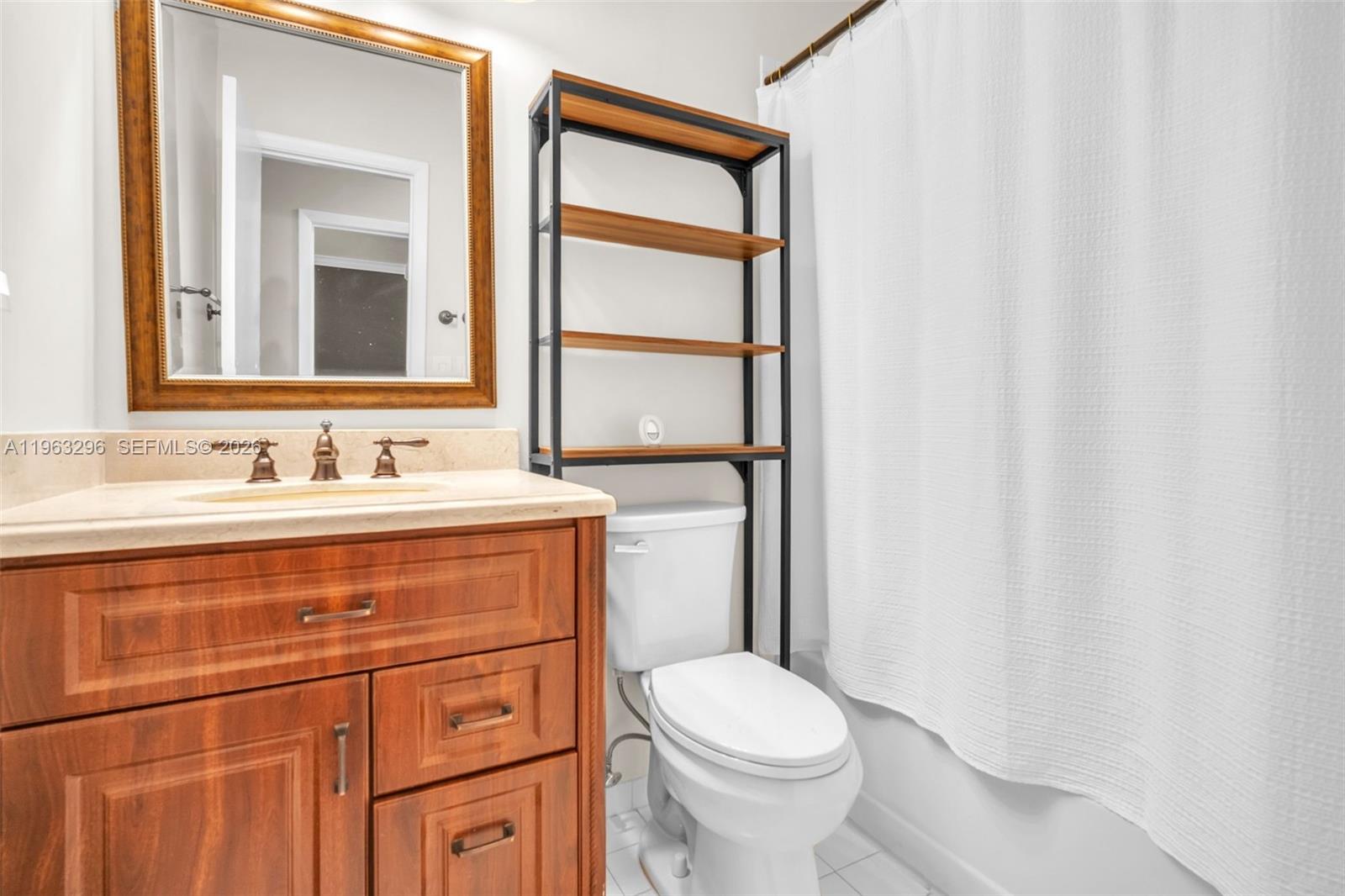 AMARETTO 1ST ADDN - Residential