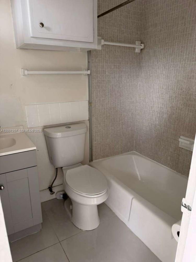 KEYSTONE GARDENS CONDO - Residential Lease