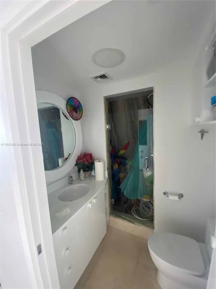 BEACH CLUB CONDO - Residential