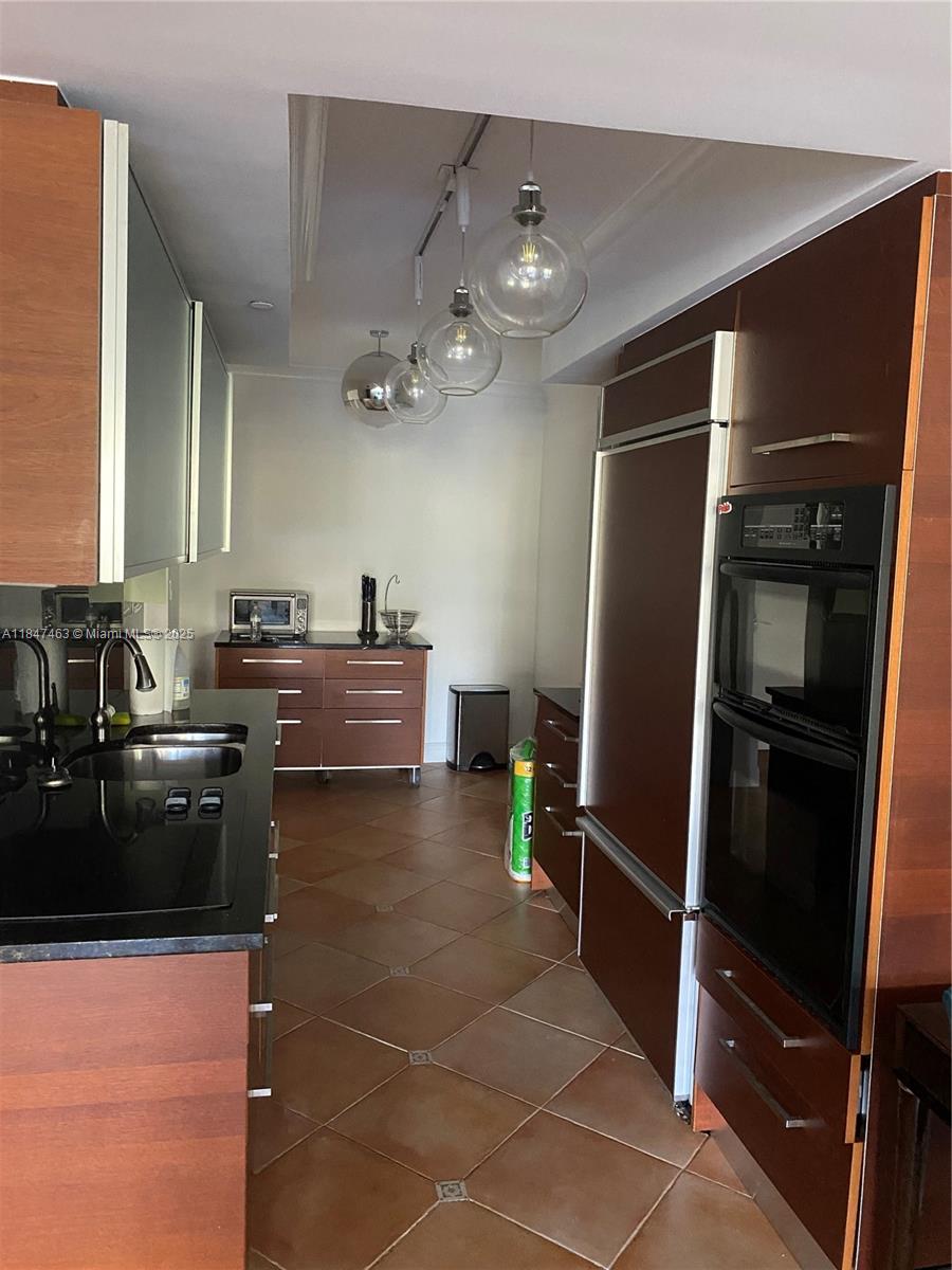 BEACH CLUB CONDO - Residential