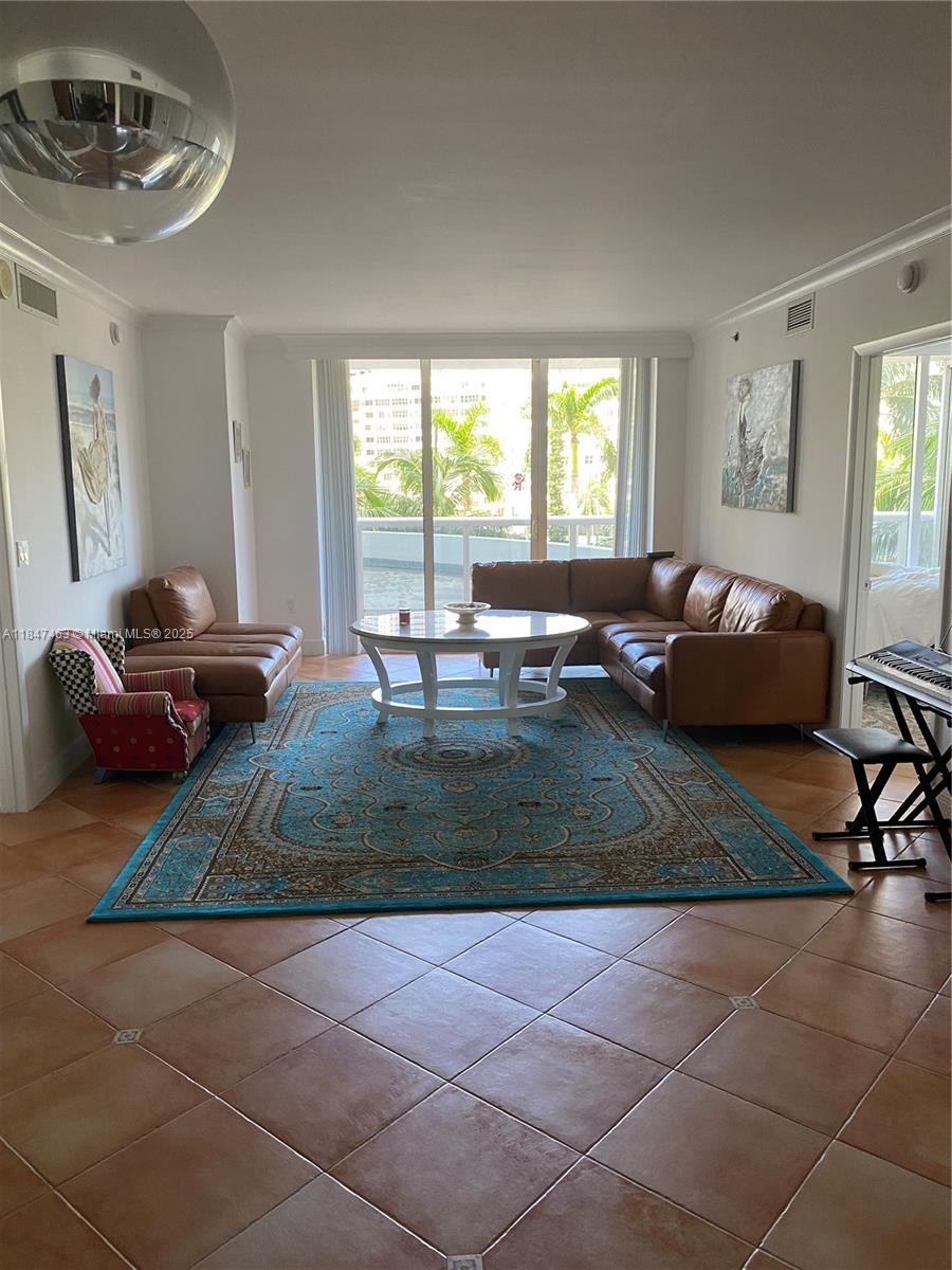 BEACH CLUB CONDO - Residential