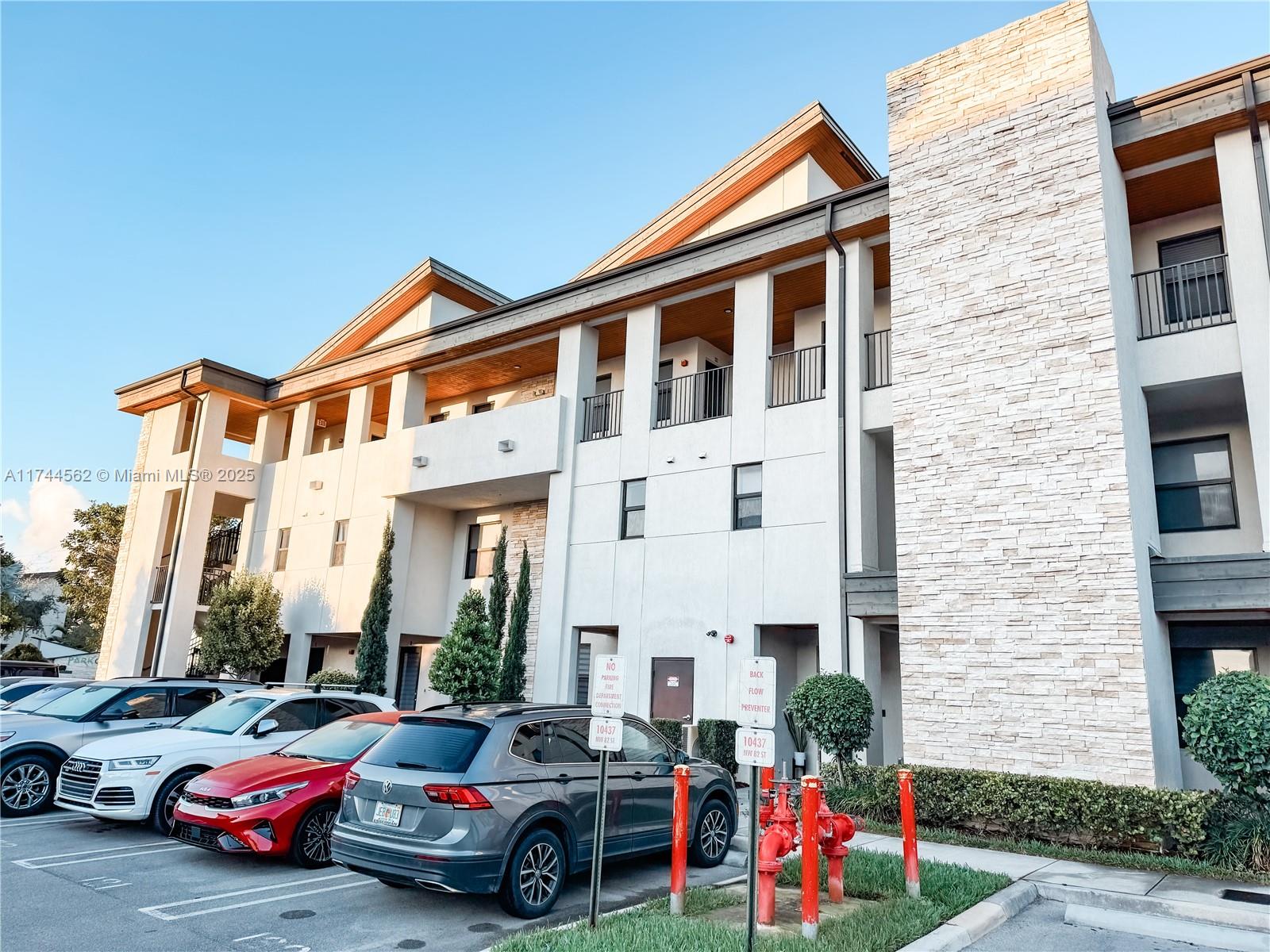 HIGHLAND AT PARK CENTRAL - Residential
