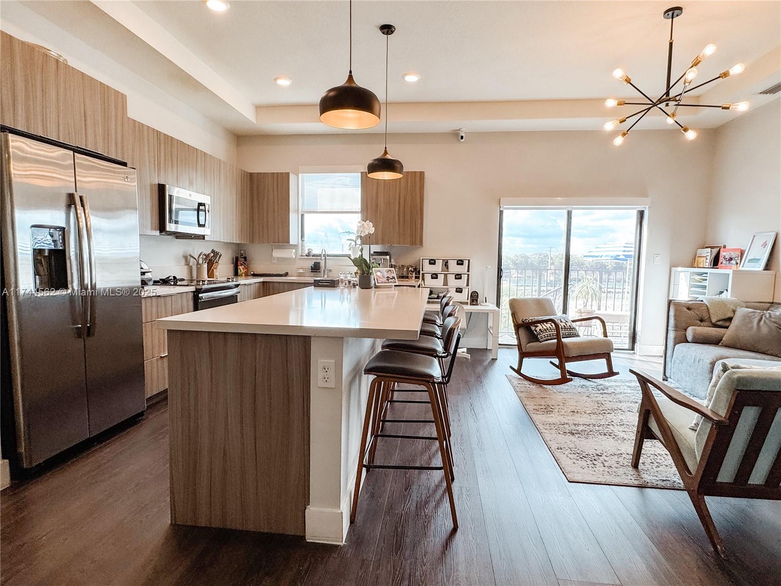 HIGHLAND AT PARK CENTRAL - Residential