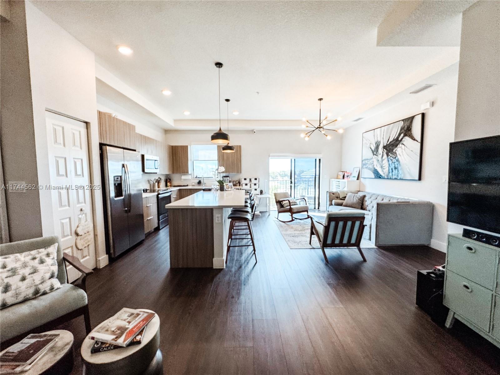 HIGHLAND AT PARK CENTRAL - Residential