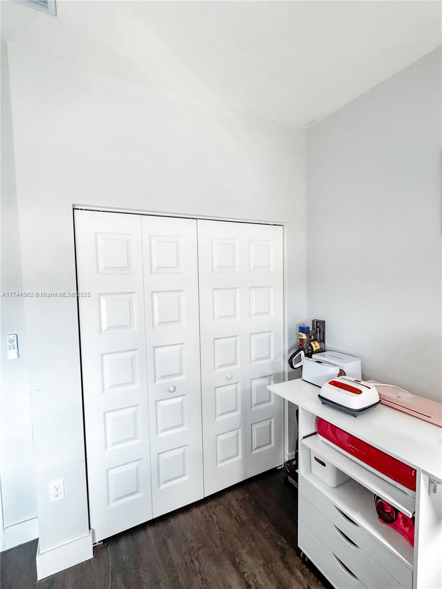 HIGHLAND AT PARK CENTRAL - Residential